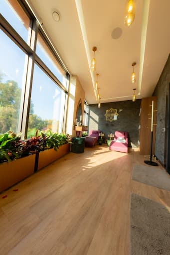 Solyana - Maison de beauté Salon coiffure business image 3