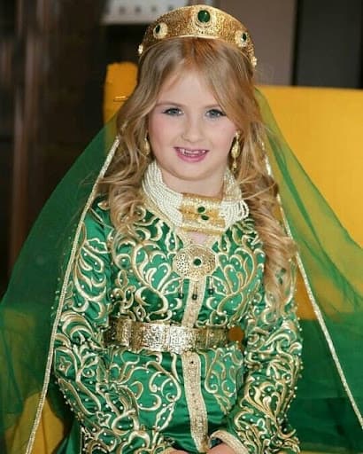 Israe Beauty House business image 9