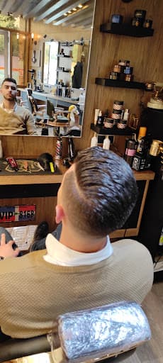 M&N barbershop business image 5