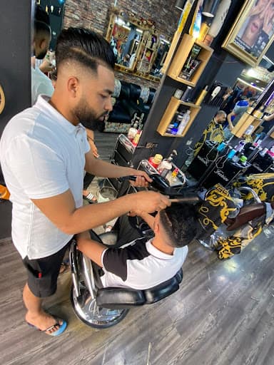Golden Barber Qasiwi business image 3