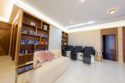 Solyana - Maison de beauté Salon coiffure business image 4