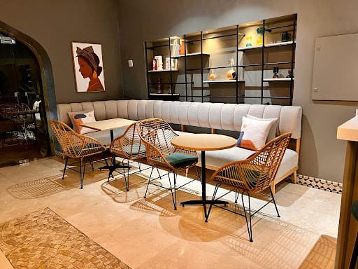 Nausikaa business image 7