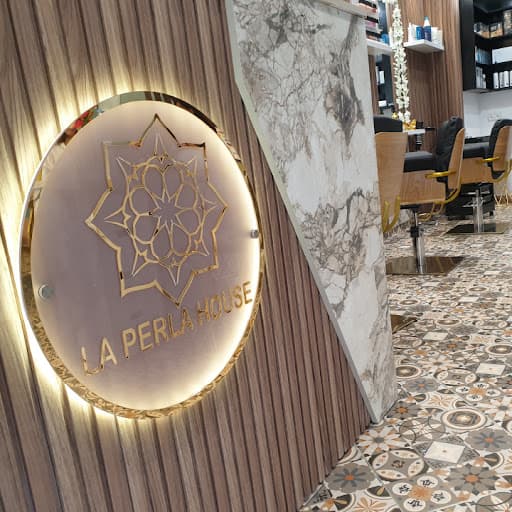 La Perla House - Beauty & Spa 💯Femmes 💅 profile