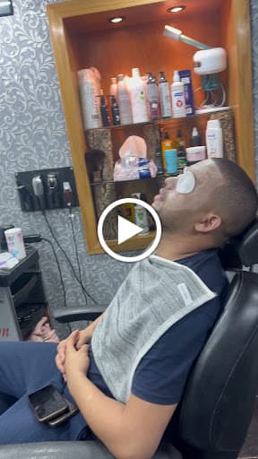 Del Bosque Barber Shop business image 2