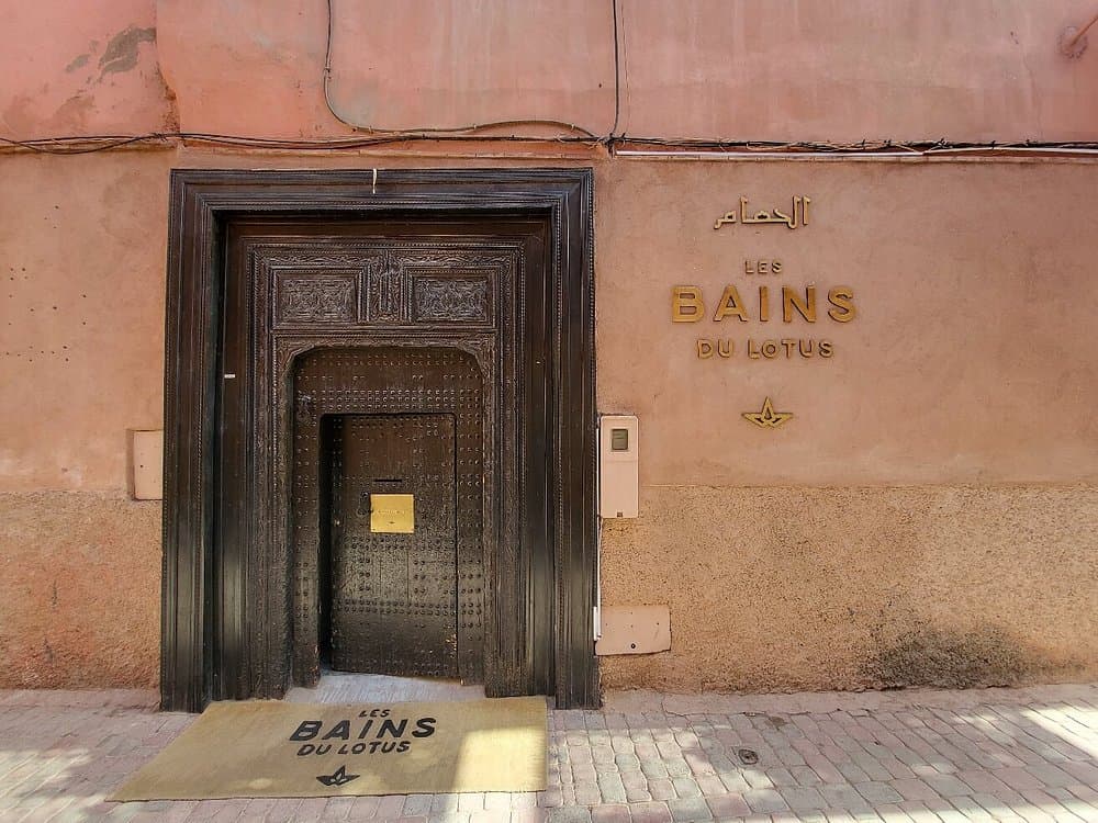 Les Bains Du Lotus business image 4